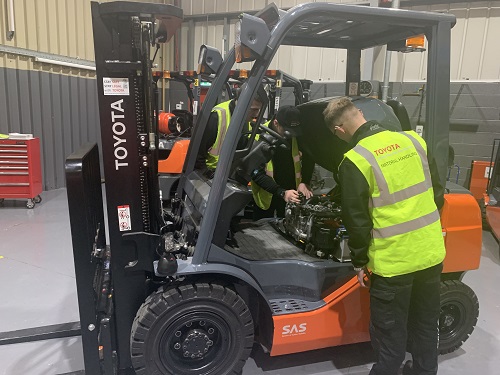 Forklift Truck Apprentices On Track For Careers In Material Handling 
